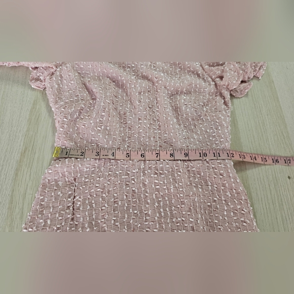 Selfie Leslie Isabelle Angel Sleeve Empire Dress - Picture 7 of 9